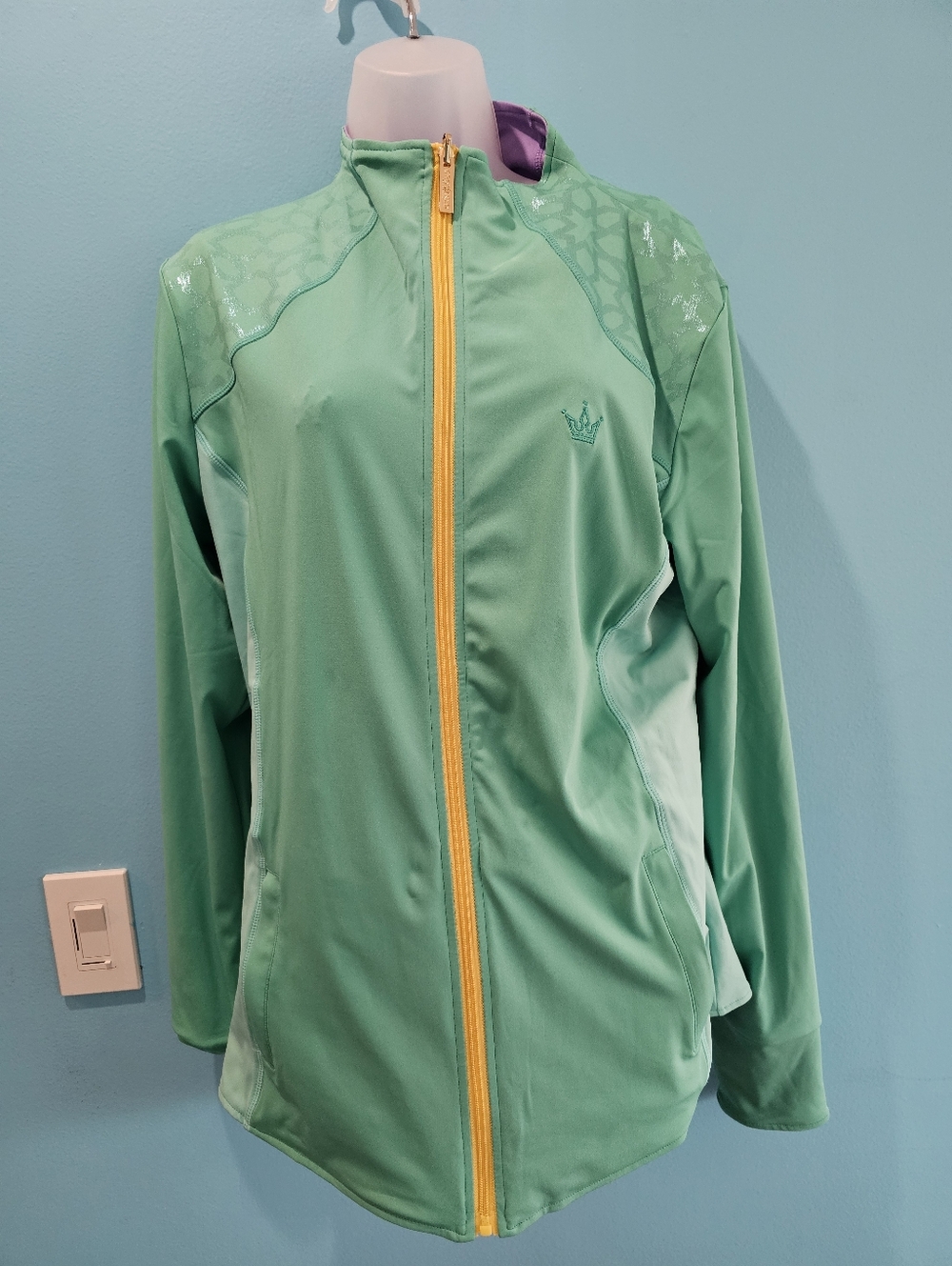 CROWNED ATHLETICS JASMINE DISNEY PRINCESS REVERSIBLE JACKET